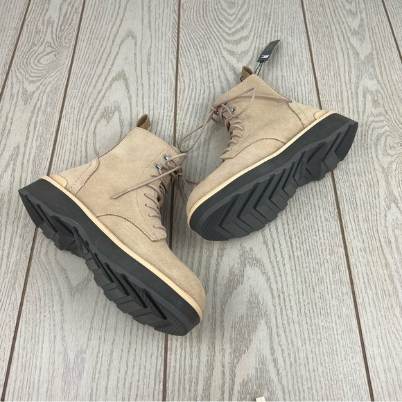 Sorel Women's Hi-Line Lace Boot US8 Canoe / Tawny Buff $185 - Picture 4 of 8
